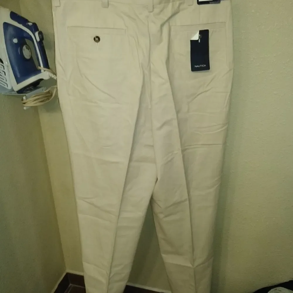 Nautica pleated trousers